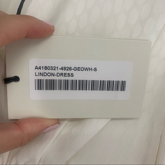 NEW Alexis Lindon Long Sleeve Dress in Geo White Print Size Small - Picture 8 of 9